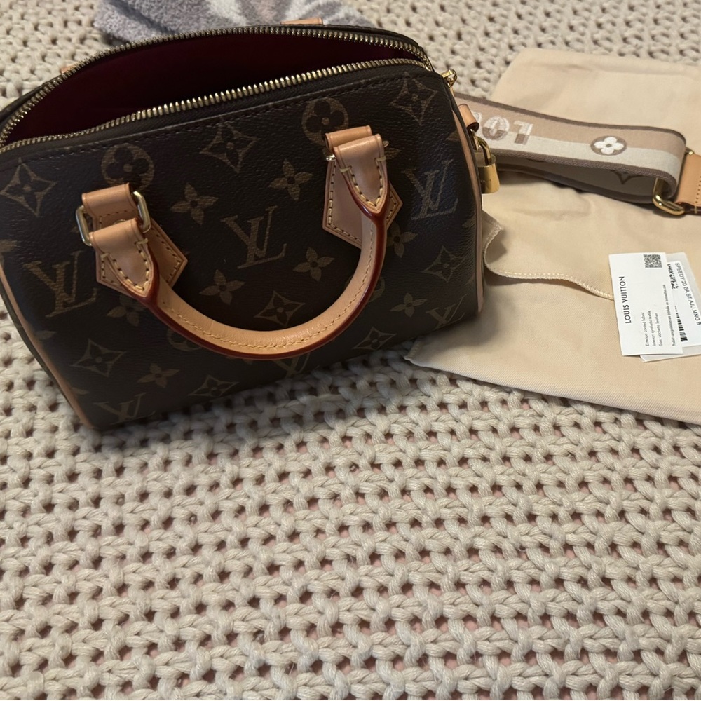 Louis Vuitton Speedy Bandouliere 20